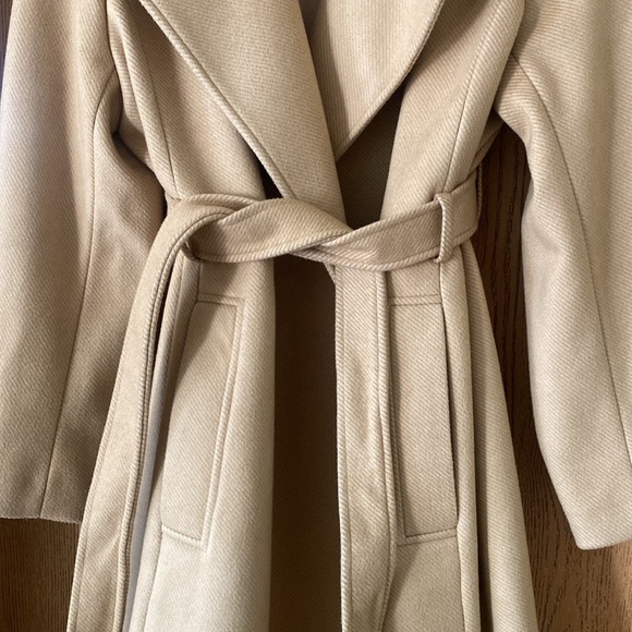 H&M single breasted coat with waist tie - Picture 3 of 5